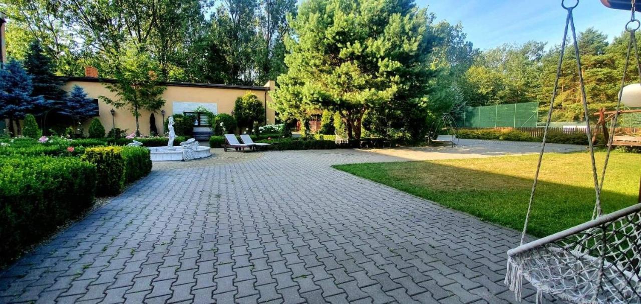 Konstantynów Łódzki Hotel Leszczynski מראה חיצוני תמונה